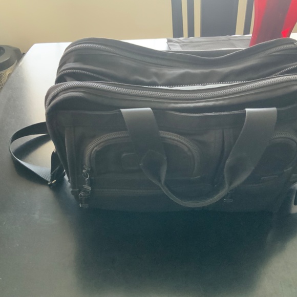 TUMI Briefcase/Lap top bag - Picture 2 of 6